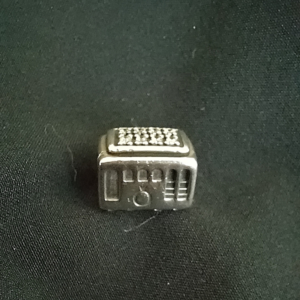 Pandora Streetcar Charm